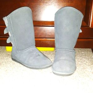 Bearpaw boots